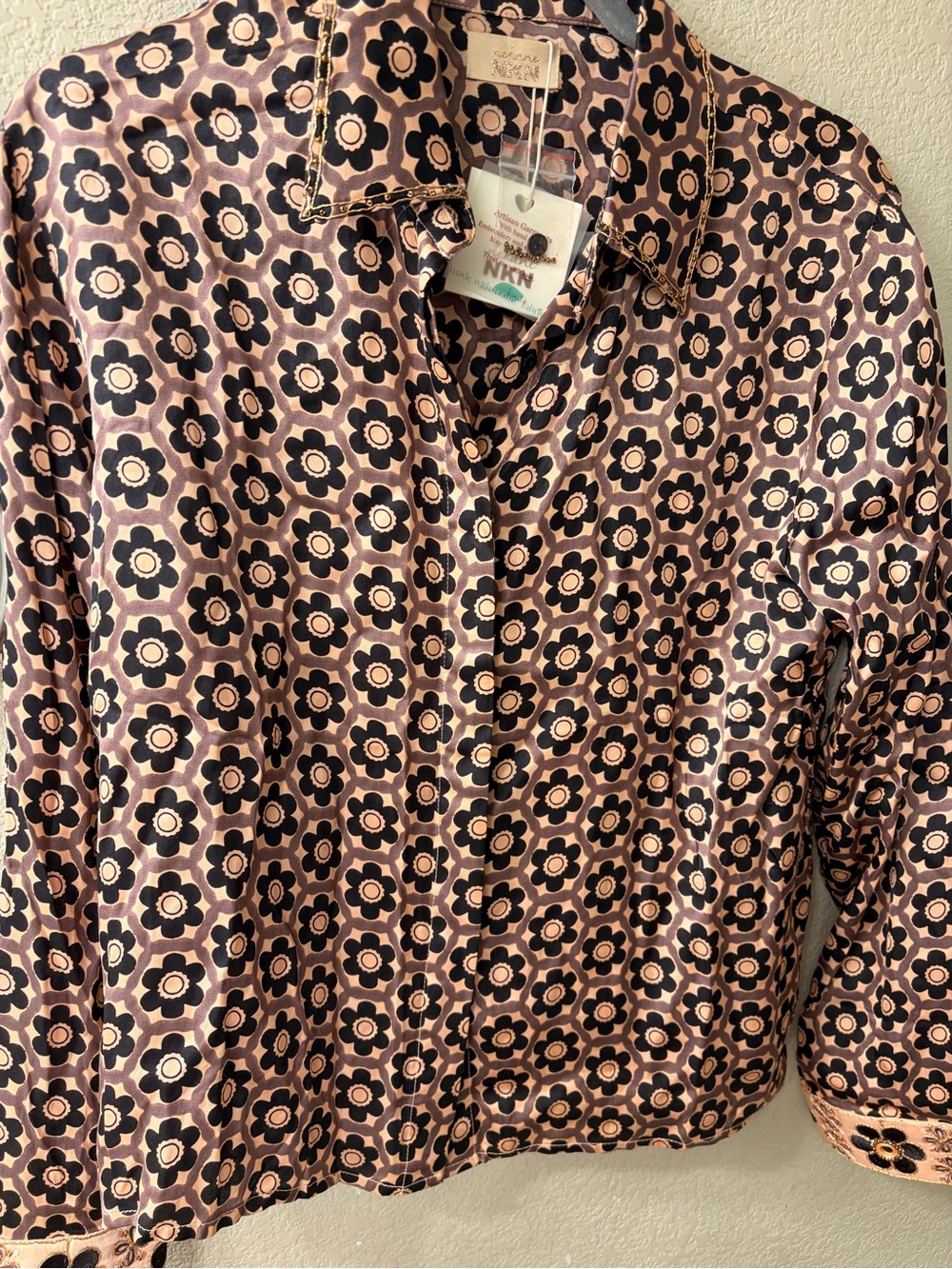 NKN Nekane Pink Floral Print bohemian Button-Down Blouse